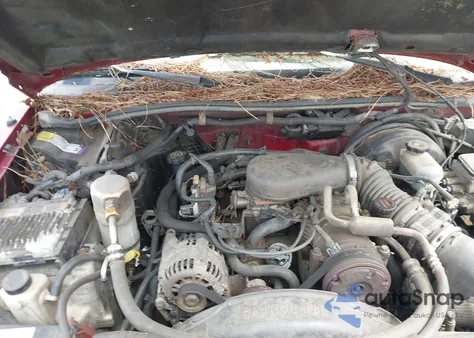 1998 Chevrolet Blazer из США, поврежденный, VIN 1GNDT1W7W2250368